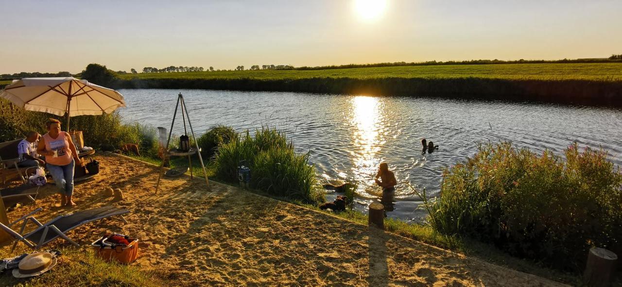 Appartement Im Stall "Lune River Ranch" Loxstedt المظهر الخارجي الصورة